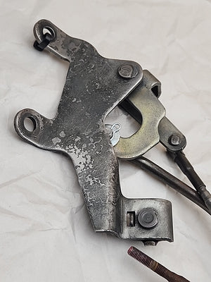 1972 Or Older MOPAR 340/4 Barrel/Automatic/Kickdown Linkage HARD TO FIND