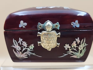 Korean Najeon Chiligi Mother Of Pearl Laquerware Ring Box
