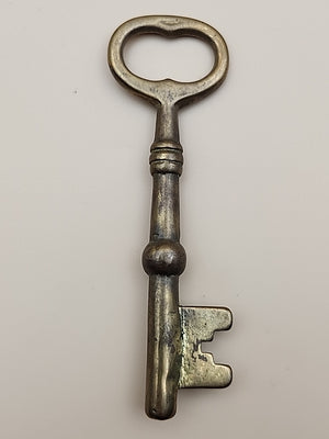 Brass Skeleton Keys Lot Of 6 With Holder