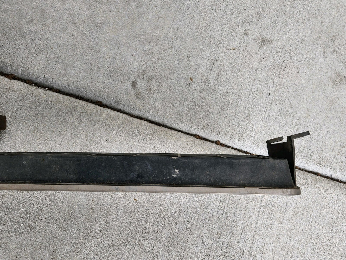 1970 DODGE POLARA Passenger Side Front Grill With Headlights As Is