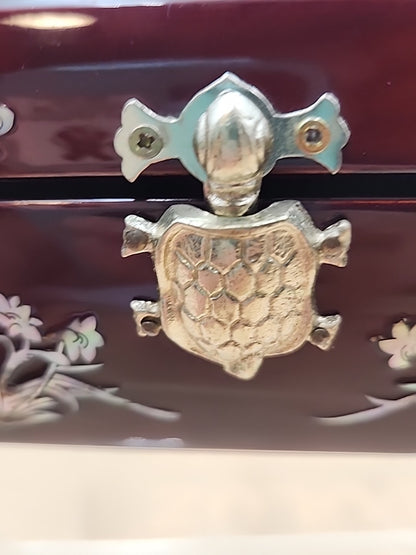 Korean Najeon Chiligi Mother Of Pearl Laquerware Ring Box