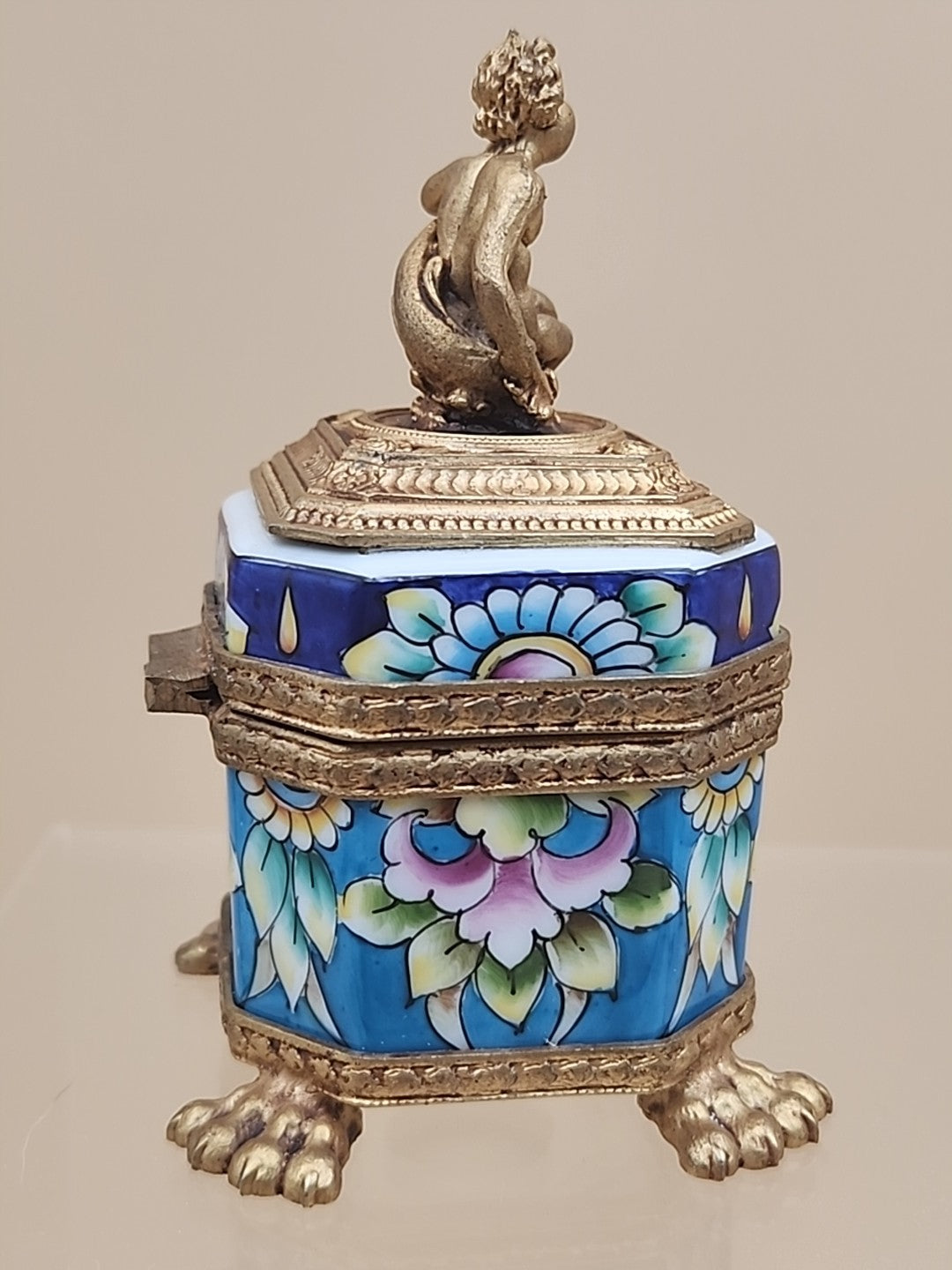 LIMOGES Peint A La Main #2559 Of 3400 Limited Edition Gilt Bronze Trinket Box