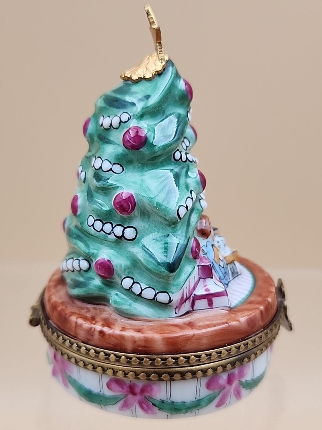LIMOGES "Childrens Christmas Morning Joy" Hand Painted Limited Edition 338/1000