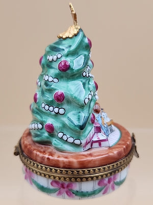 LIMOGES "Childrens Christmas Morning Joy" Hand Painted Limited Edition 338/1000