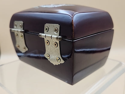 Korean Najeon Chiligi Mother Of Pearl Laquerware Ring Box