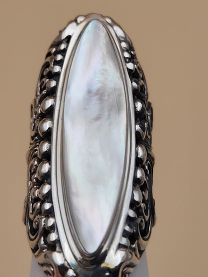 SAMUEL B. Mother Of Pearl/ Sterling Silver Filagree Finger Ring Size 6
