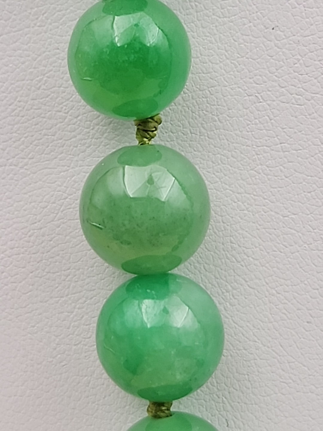 GRASSMAN-BLAKE 14k/Natural Green Onyx/Double Knotted/Graduated/Beaded Necklace