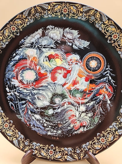 ON COLD WINTERY NITE22k Embellished Rim/Tale Of The Father Frost Porcelain Plate