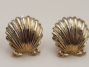 14 Kt Yellow Gold Scallop Sea Shell Earrings 3.75 Grams Total Weight