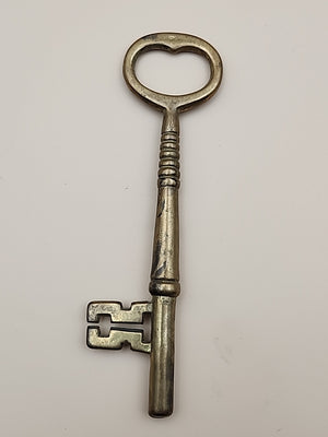 Brass Skeleton Keys Lot Of 6 With Holder