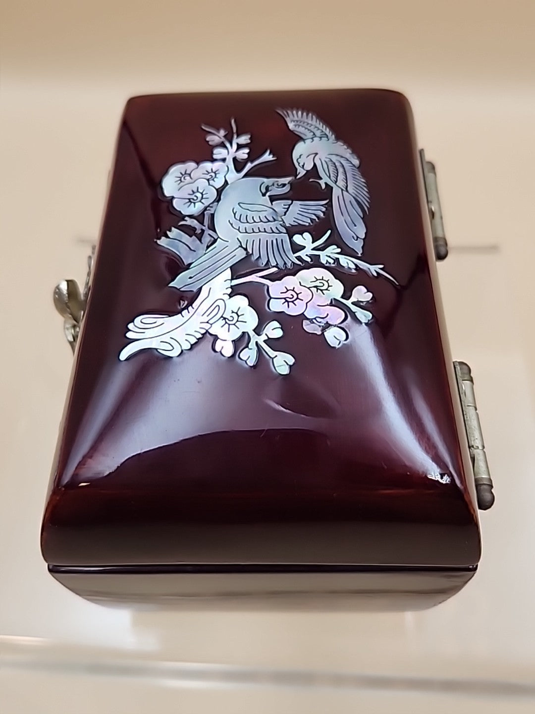 Korean Najeon Chiligi Mother Of Pearl Laquerware Ring Box