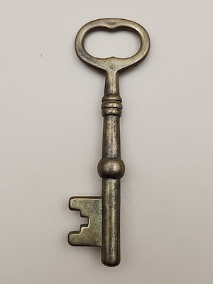Brass Skeleton Keys Lot Of 6 With Holder