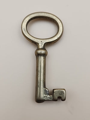 Brass Skeleton Keys Lot Of 6 With Holder