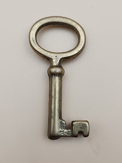 Brass Skeleton Keys Lot Of 6 With Holder