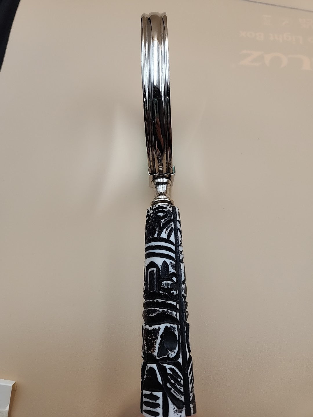 Silver Tone/Resin Handle With Ethnic Carvings Magnifying Glass